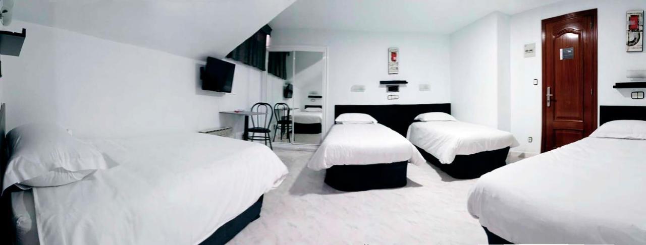 Hostal Lady Ana Maria Колладо-Виллалба Экстерьер фото