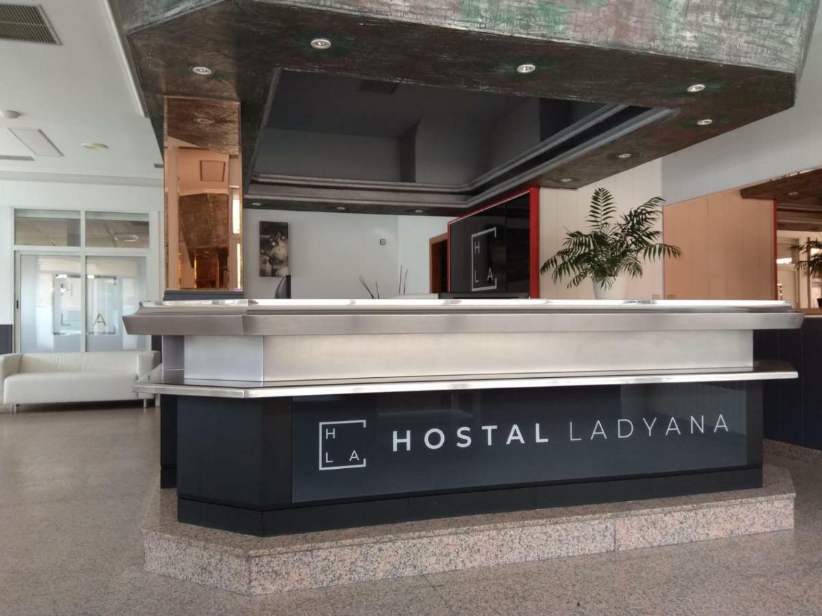 Hostal Lady Ana Maria Колладо-Виллалба Экстерьер фото